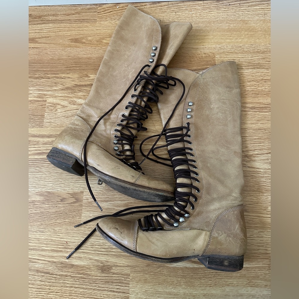 Steve Madden knee high boots size 7.5